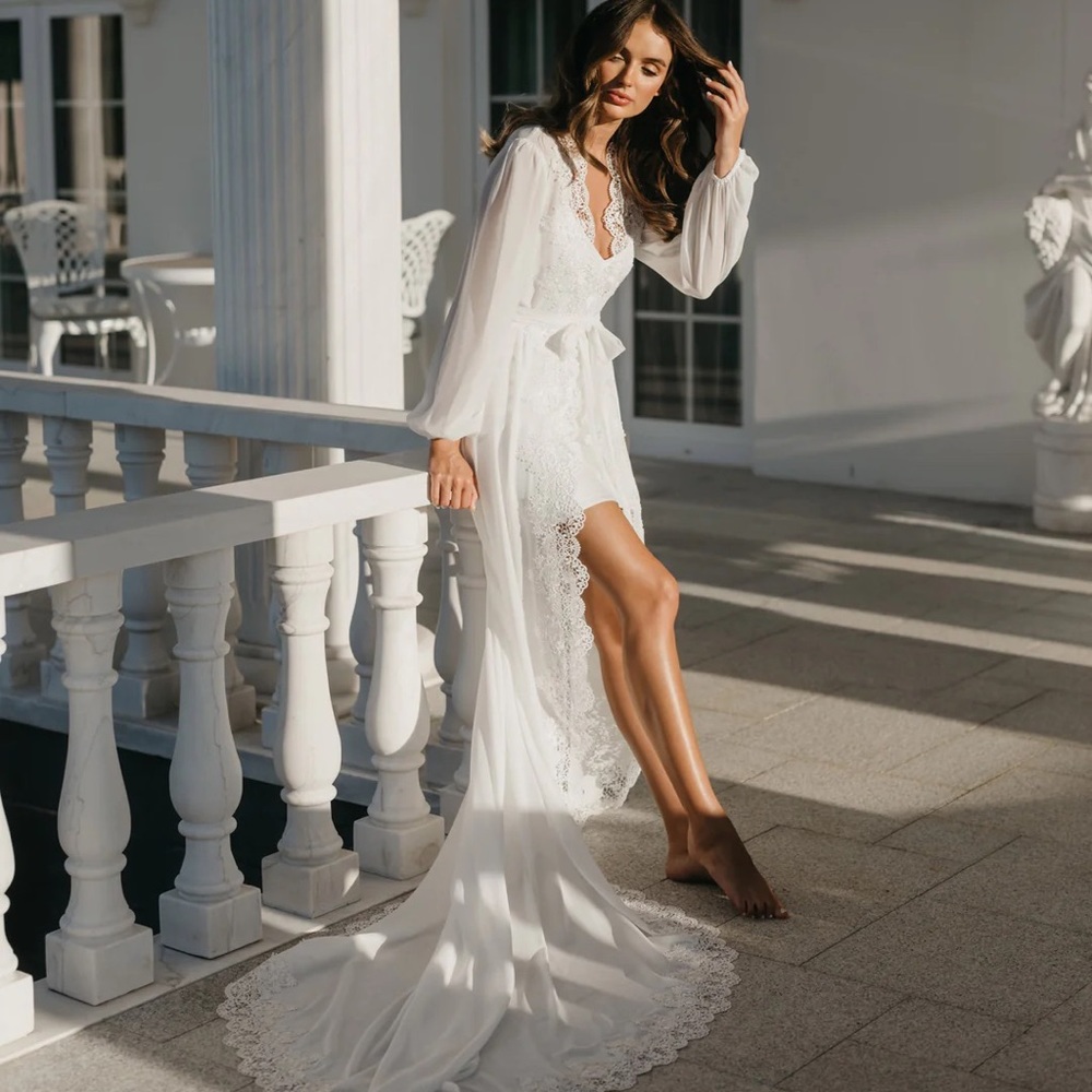 LE ROSE - JOLIE LACE TRIM MAXI WITH TRAIN - INCLUDES SLIP